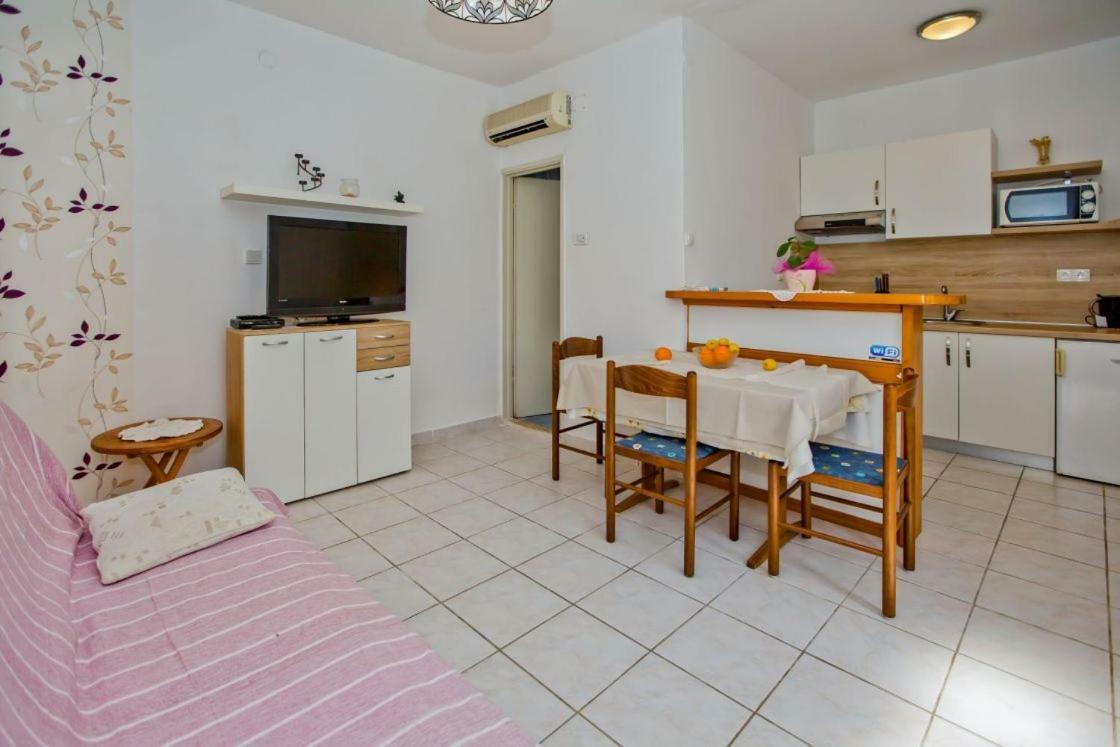 Apartments Jacky Хвар Экстерьер фото