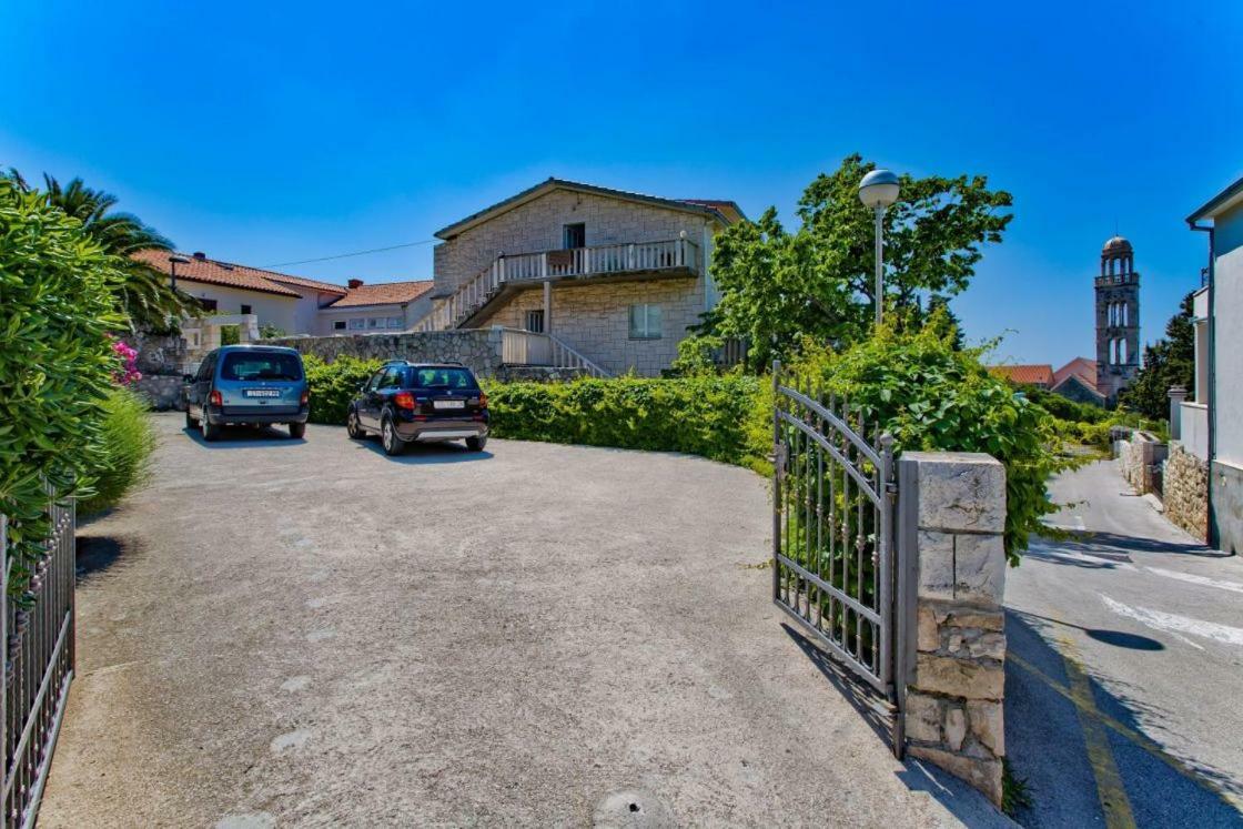 Apartments Jacky Хвар Экстерьер фото